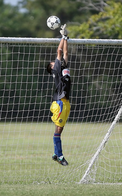 攻中带守 攻中带守