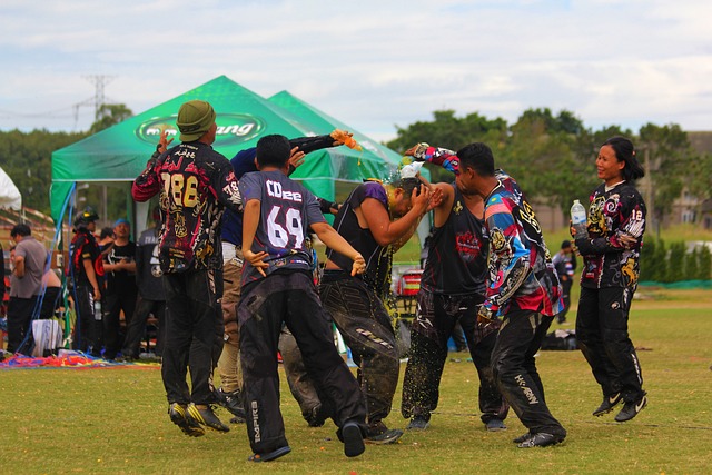 裁判已经向 裁判已经向